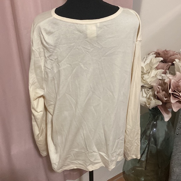 Talbots cream shirt with flowers! - Picture 3 of 4